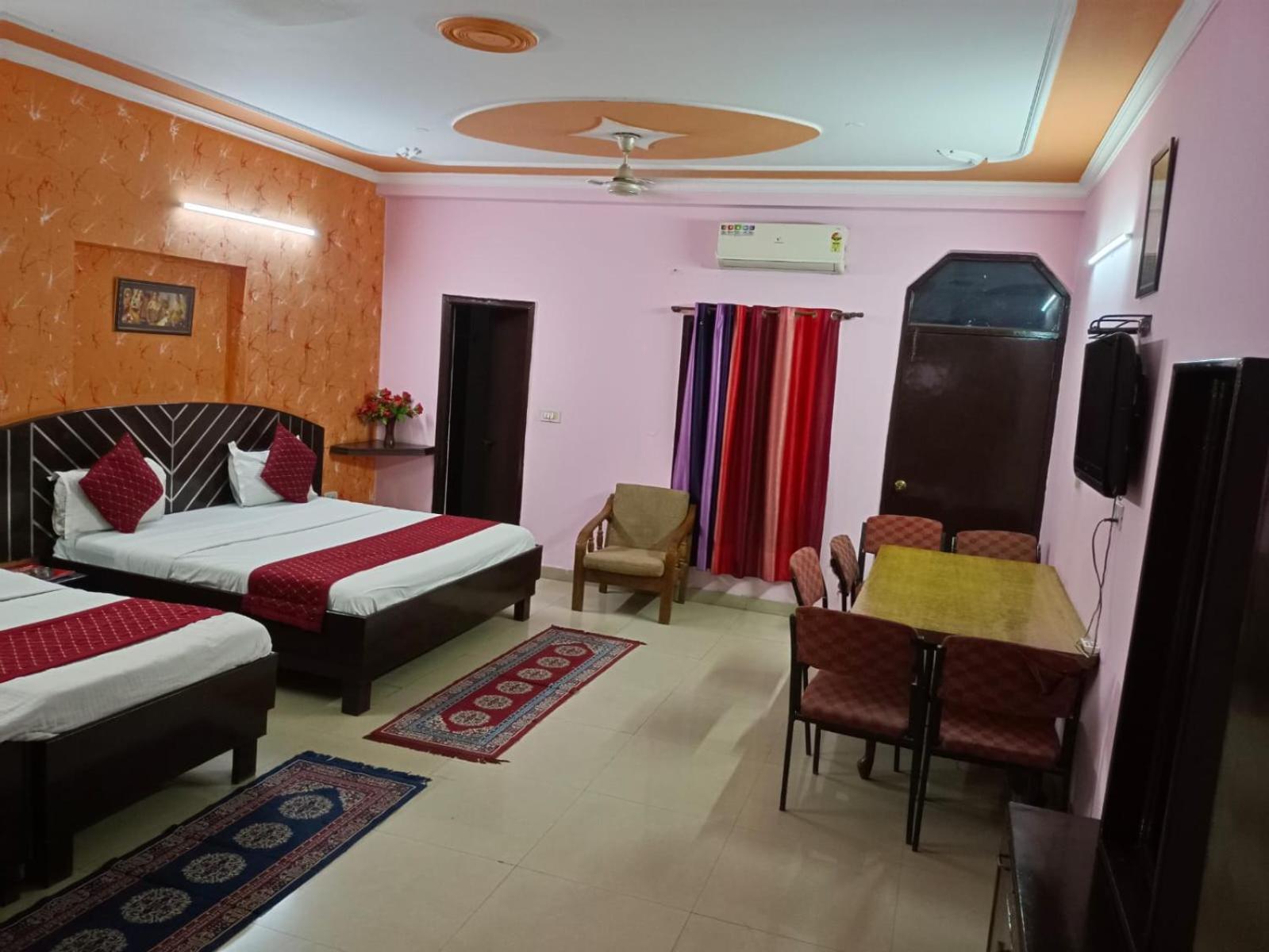 Airport Hotel Pariksheet Inn New Delhi Exterior photo