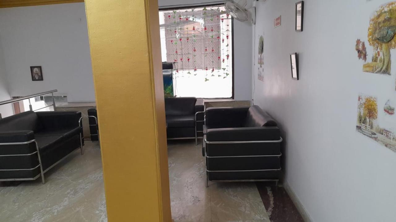 Airport Hotel Pariksheet Inn New Delhi Exterior photo
